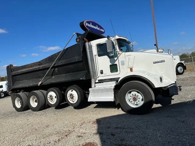 2014 Kenworth T800 - Dump