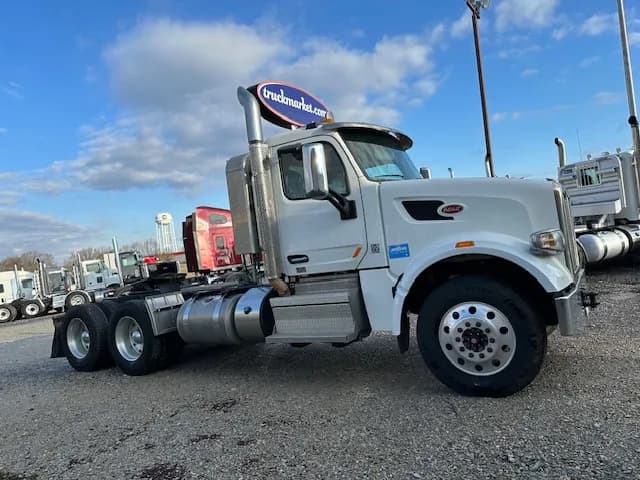 2018 Peterbilt 567 - Day Cab