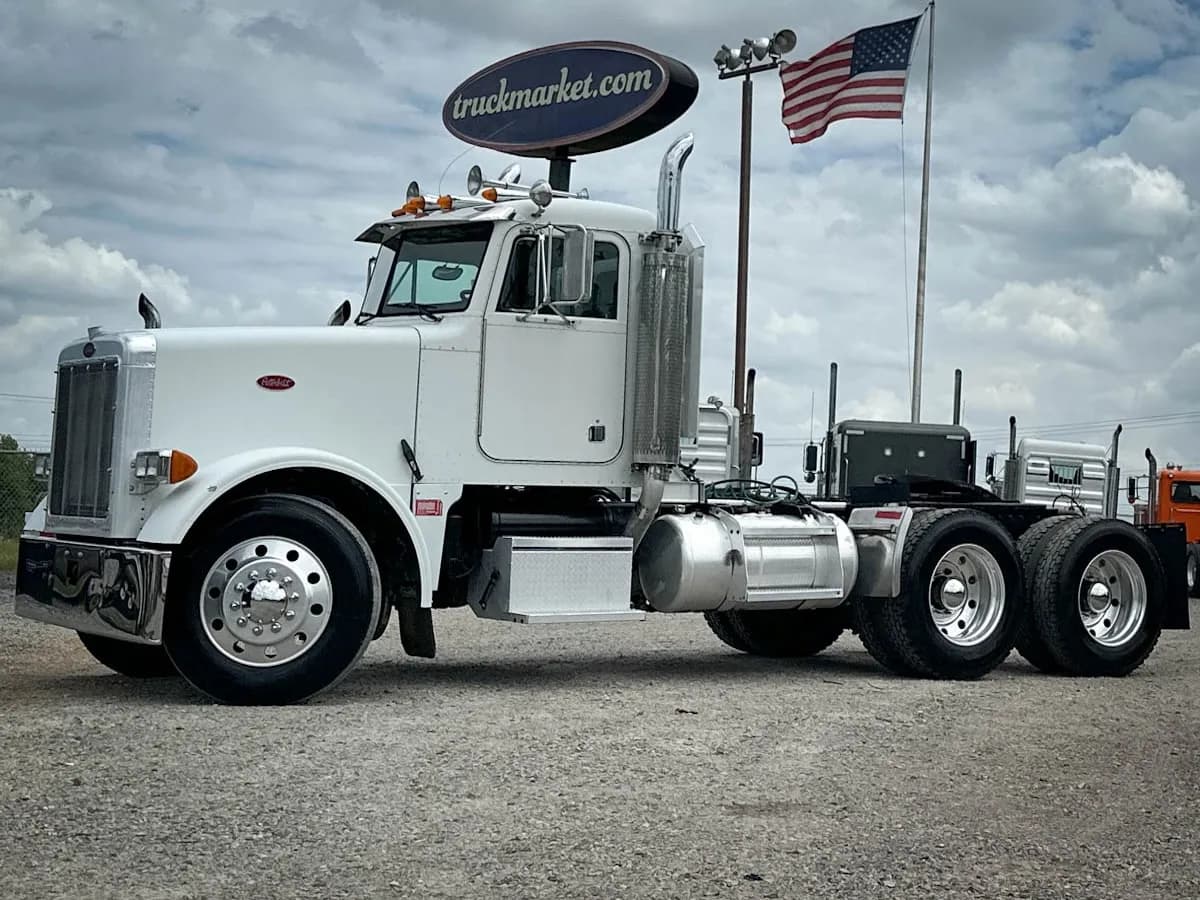 2000 Cat 378 - Day Cab