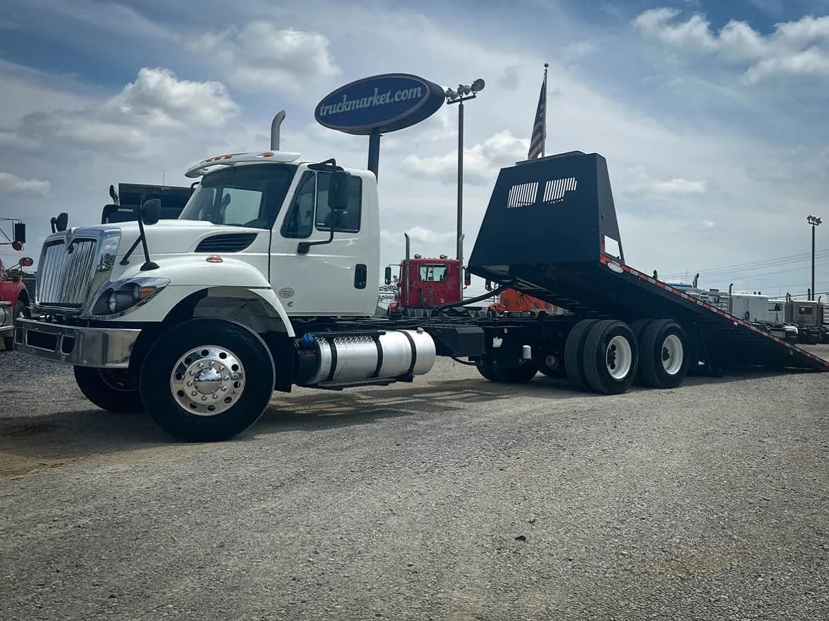2018 International 7400 - Tow