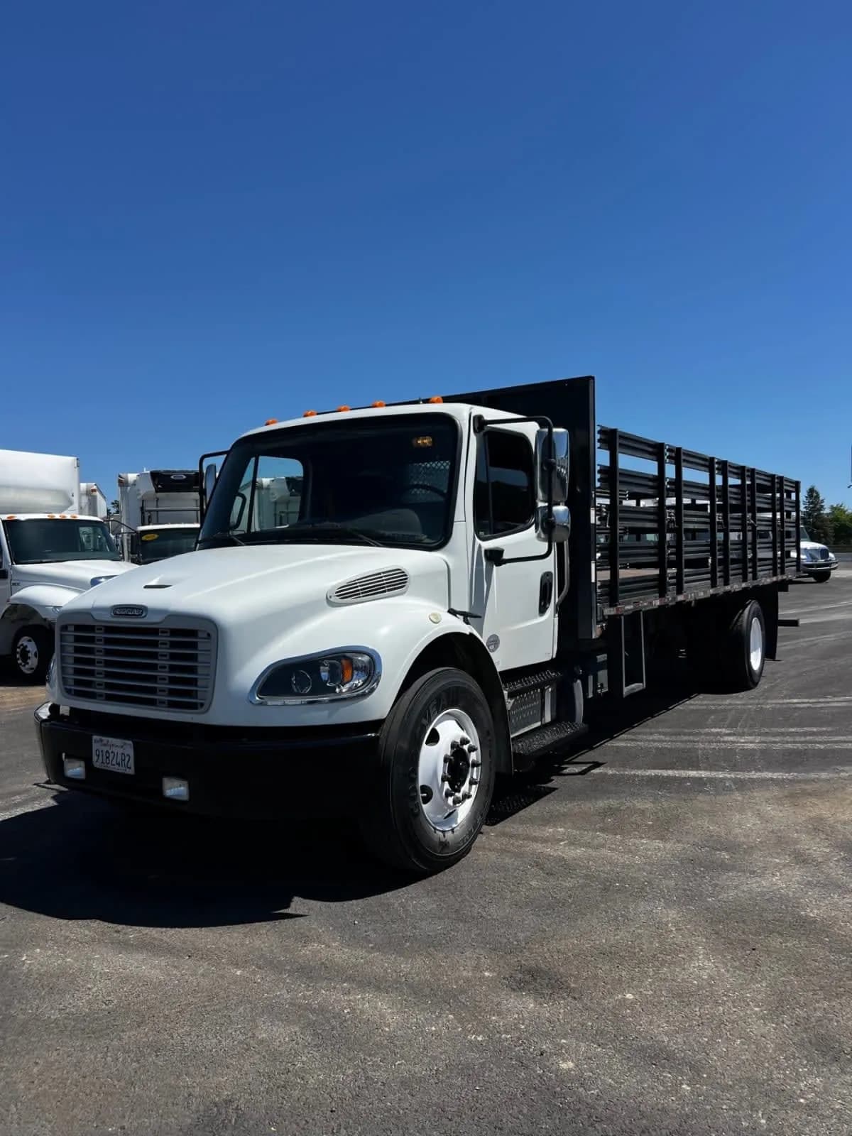2020 Freightliner M2 106 - Flatbed