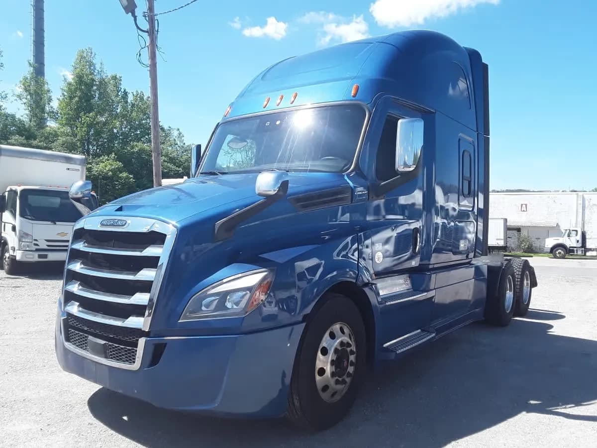 2020 Freightliner NEW - Sleeper