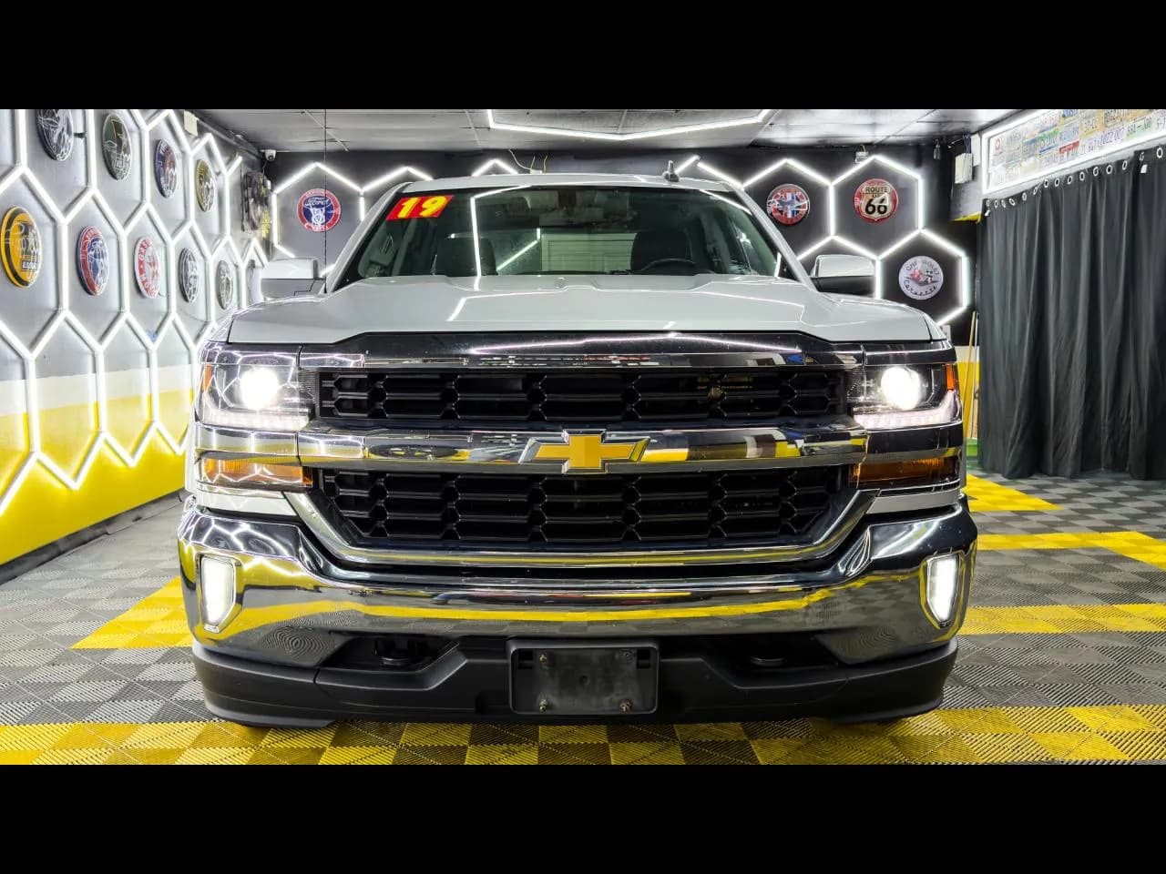 2019 Chevrolet Silverado 1500 LT EXTENDED-CAB - Pickup
