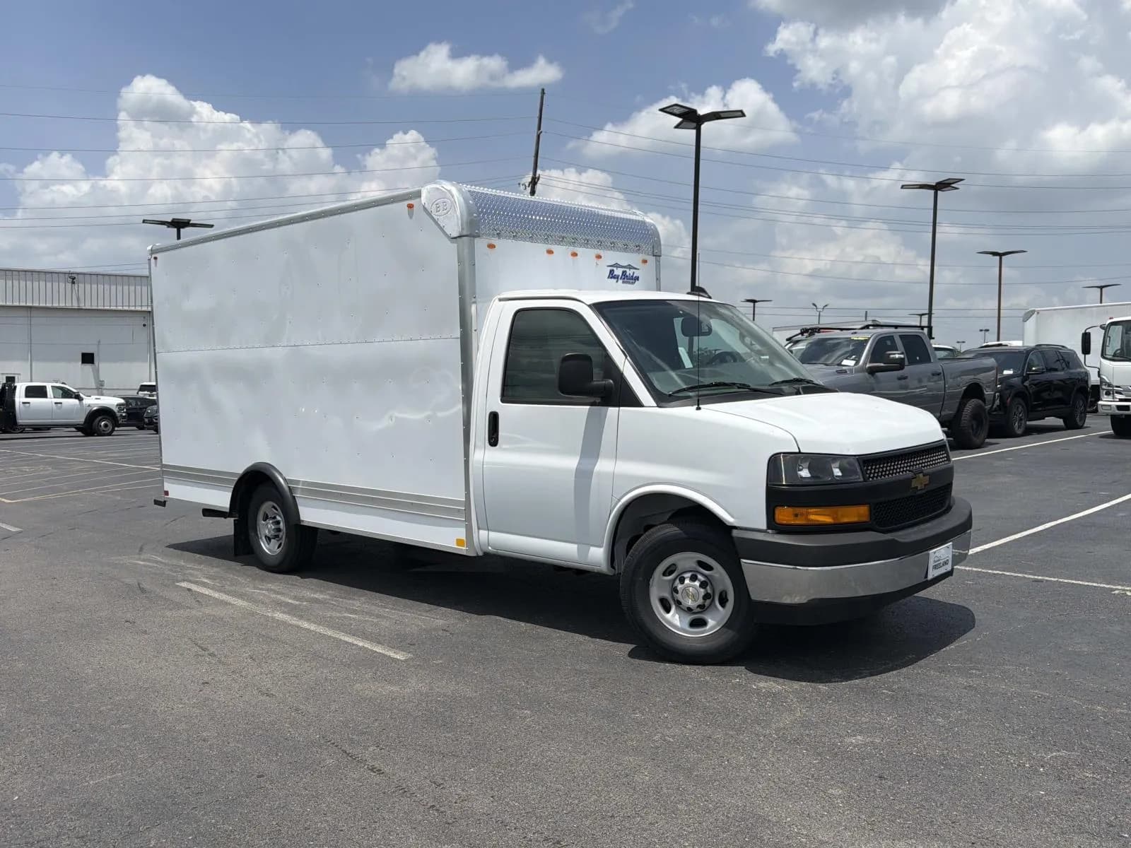 2026 Chevrolet Express 3500 - Box
