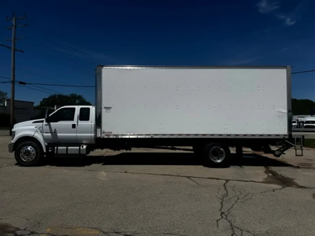 2022 Ford F750 - Box