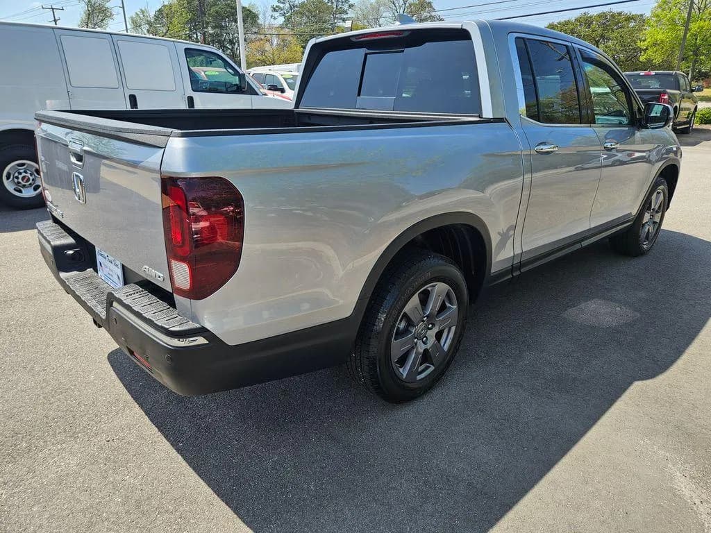 2020 Courtesy Auto Sales RIDGELINE - Pickup