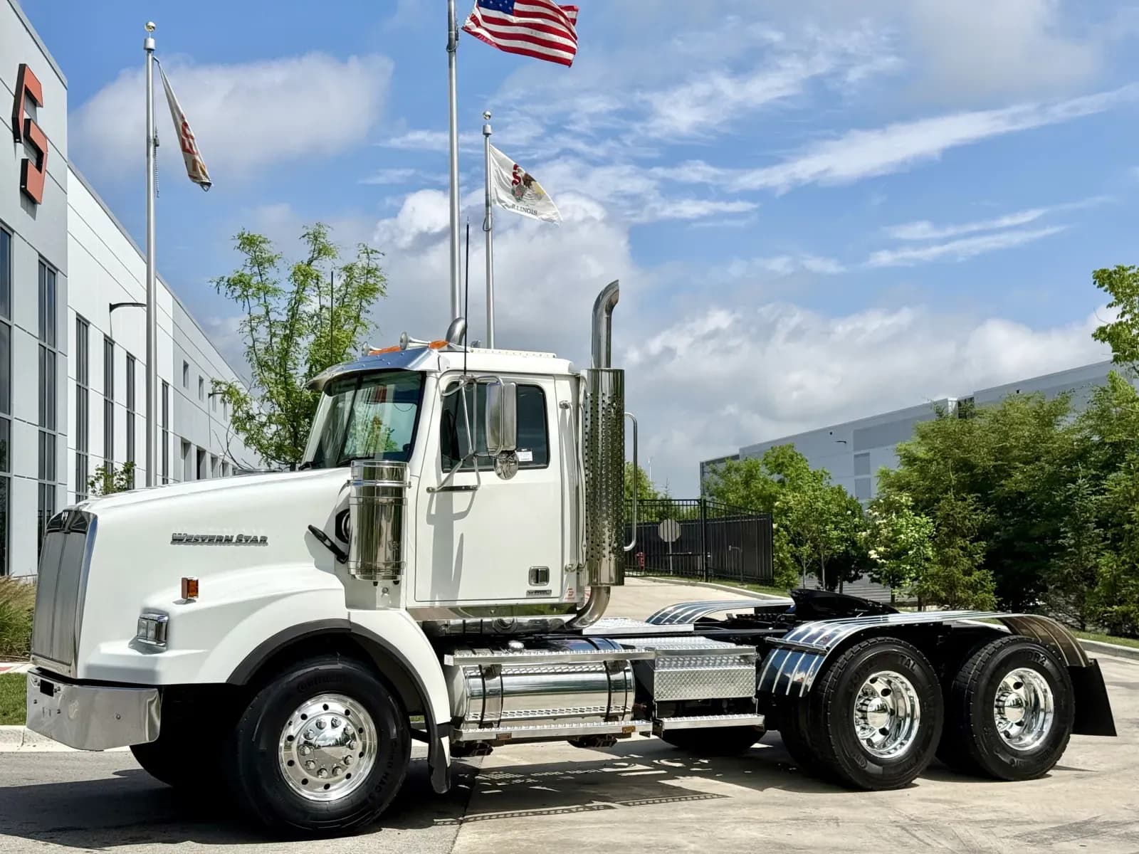 2015 Western Star 4900 - Day Cab