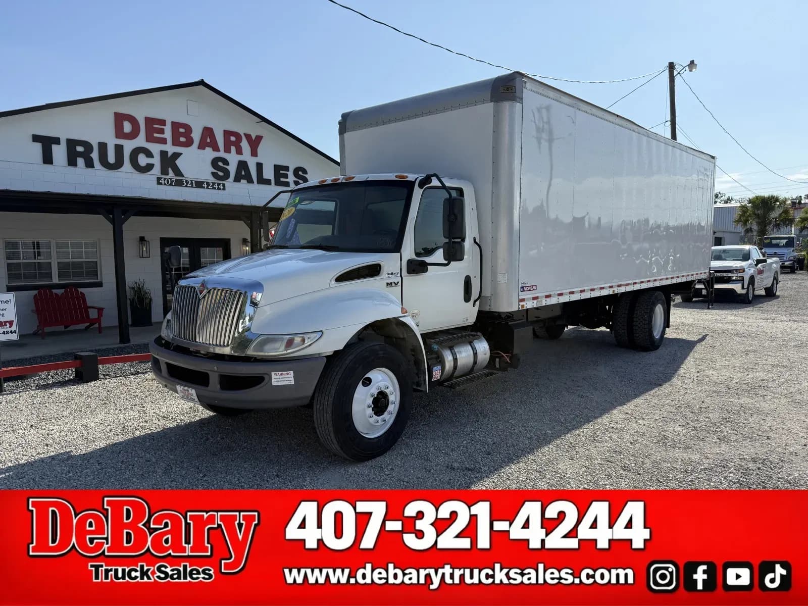 2020 International MV607 - Box