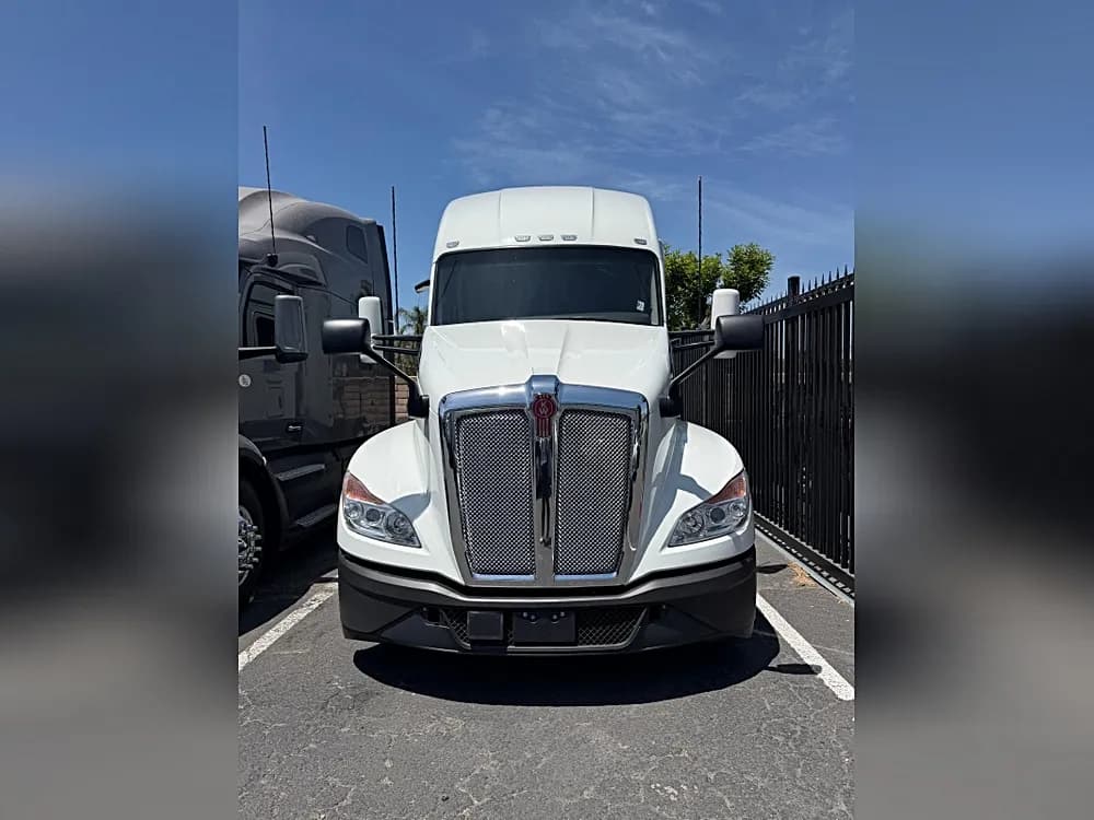2022 Kenworth T680