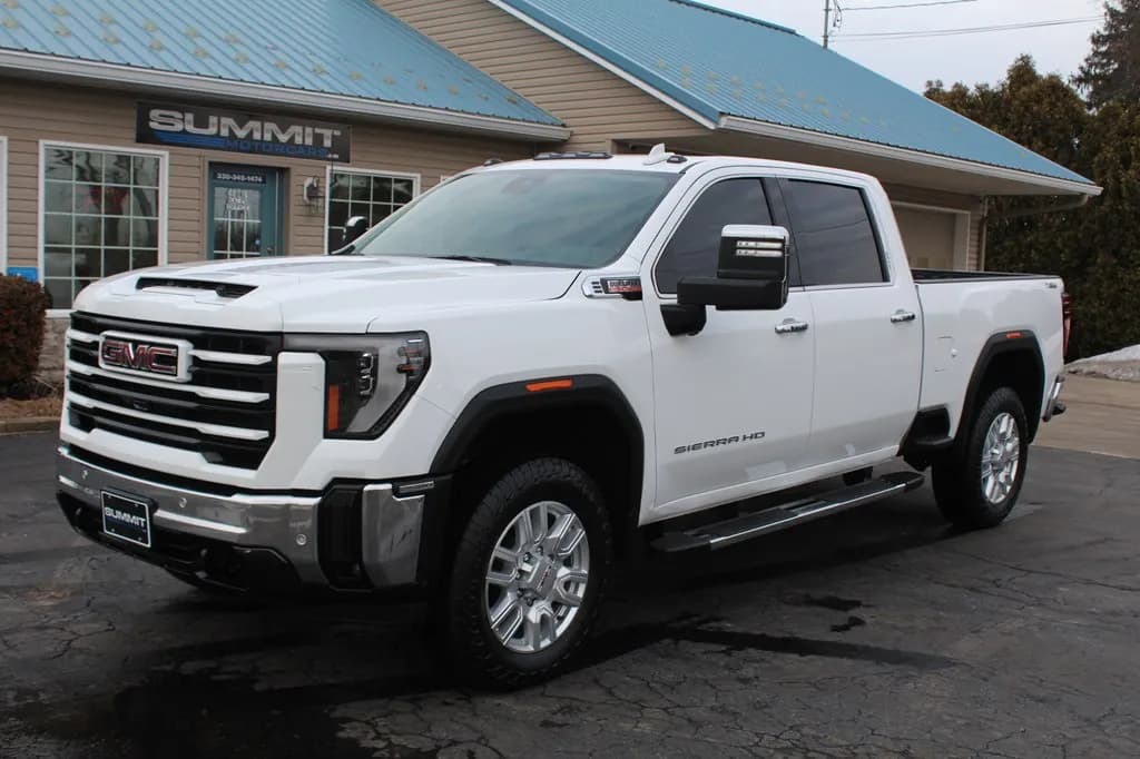 2024 GMC SIERRA 2500 SLT - Pickup