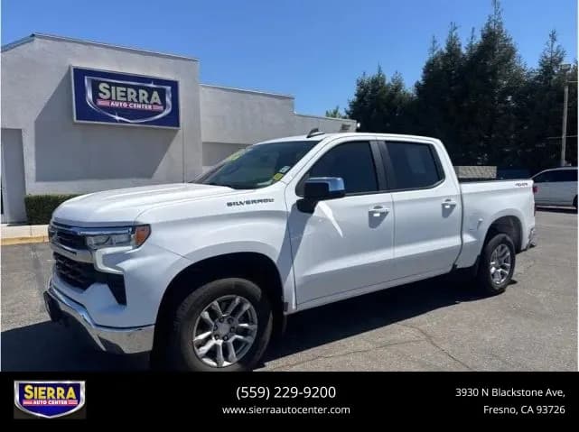 2022 Chevrolet SILVERADO 1500 CREW CAB - Pickup