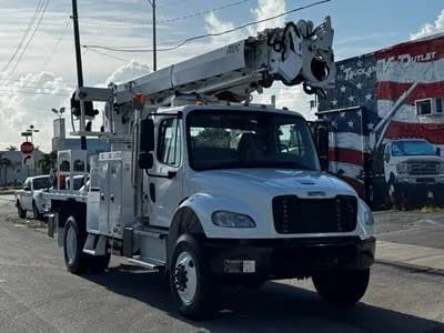 2020 Freightliner M2 106 - Crane