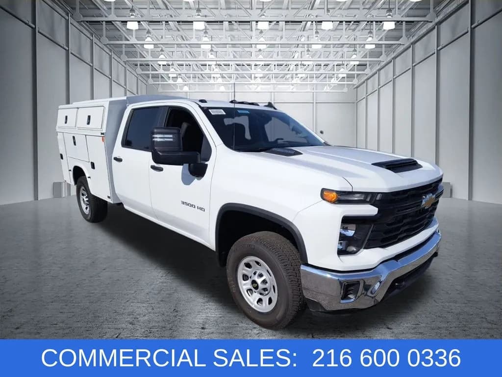 2026 Chevrolet Silverado 3500 Crew Cab - Chassis
