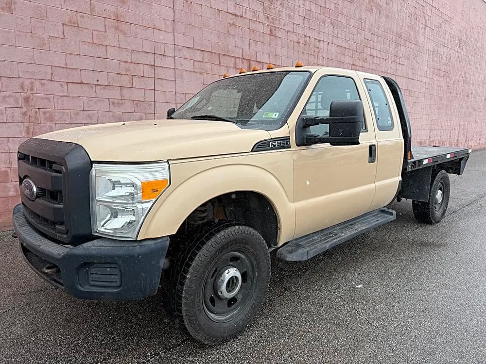 2011 Ford F-350 - Flatbed