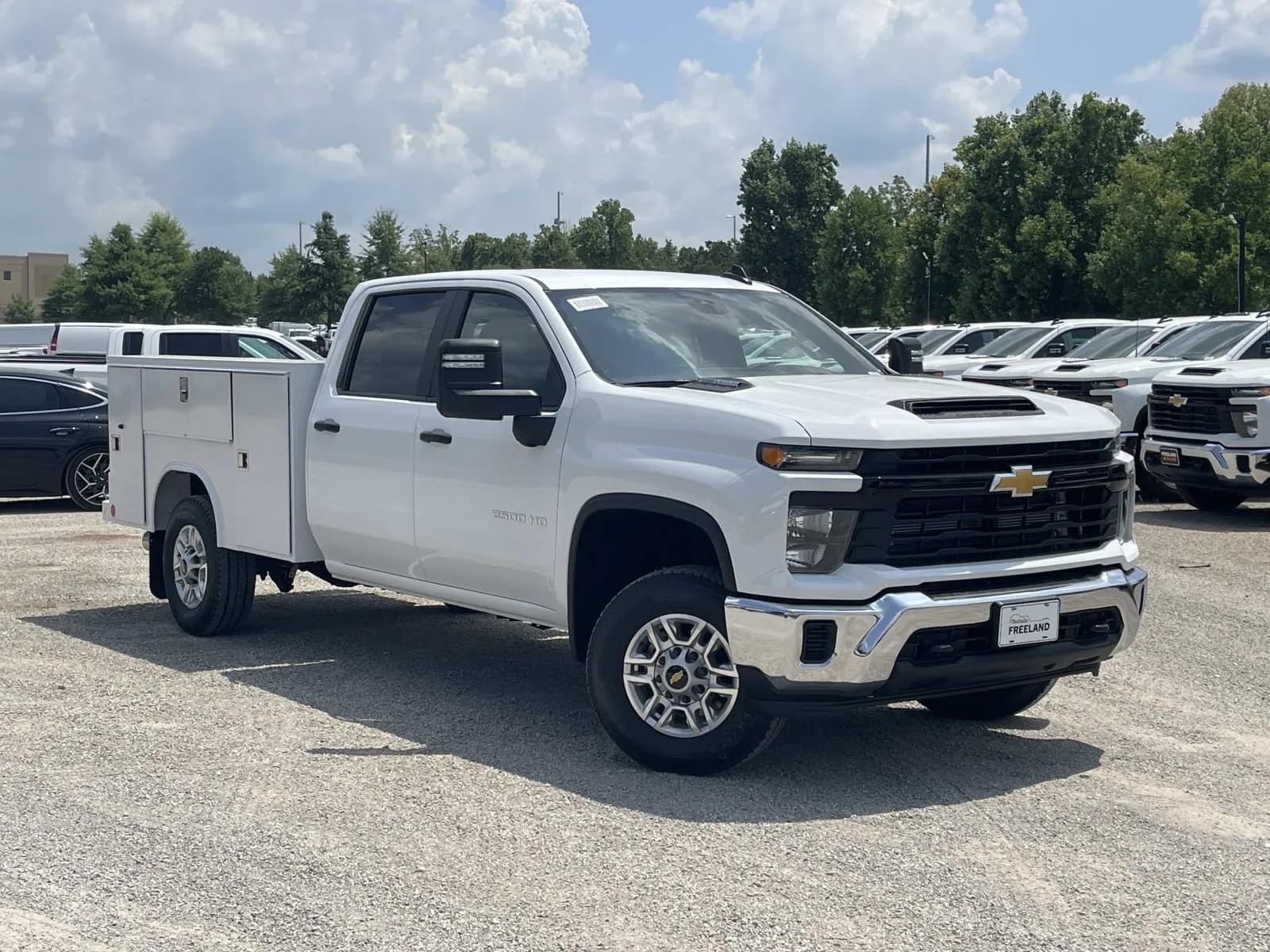 2026 Chevrolet Silverado 2500 Crew Cab - Chassis