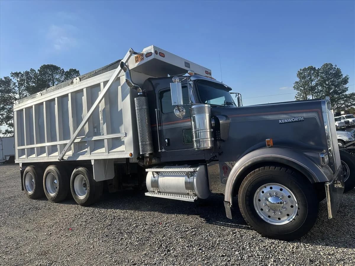 2014 Kenworth W900L TRI - Dump