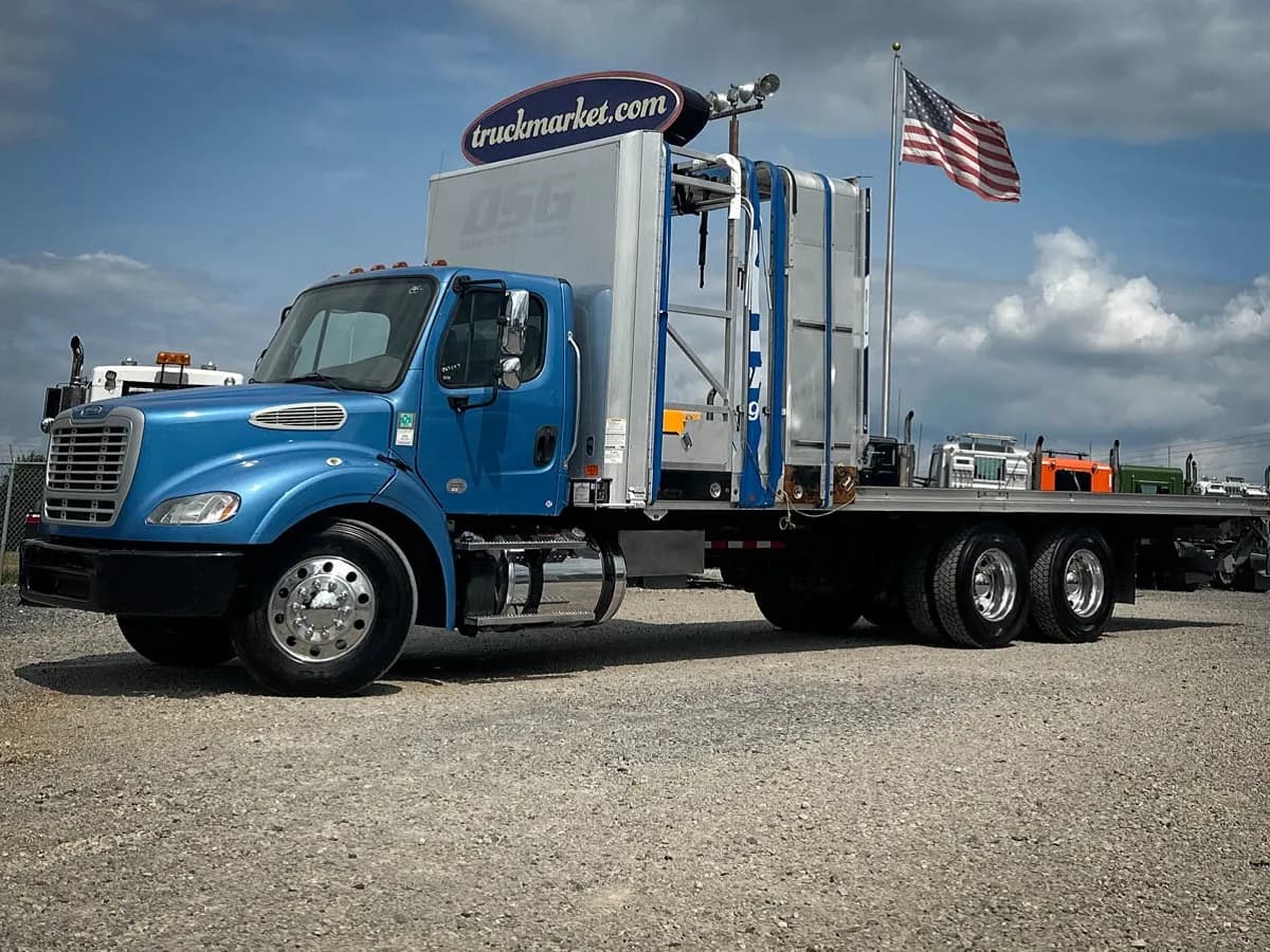 2019 Detroit M2 - Flatbed