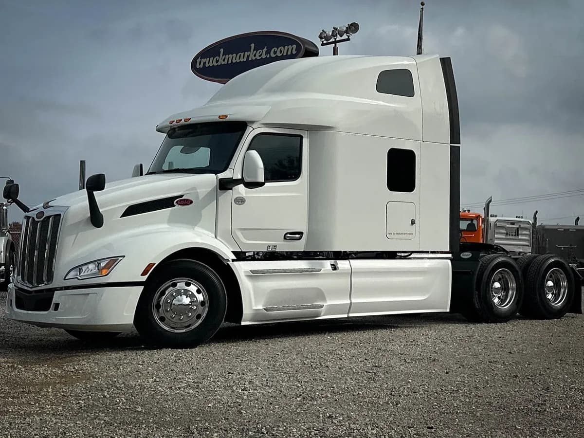 2024 Peterbilt 579 - Sleeper
