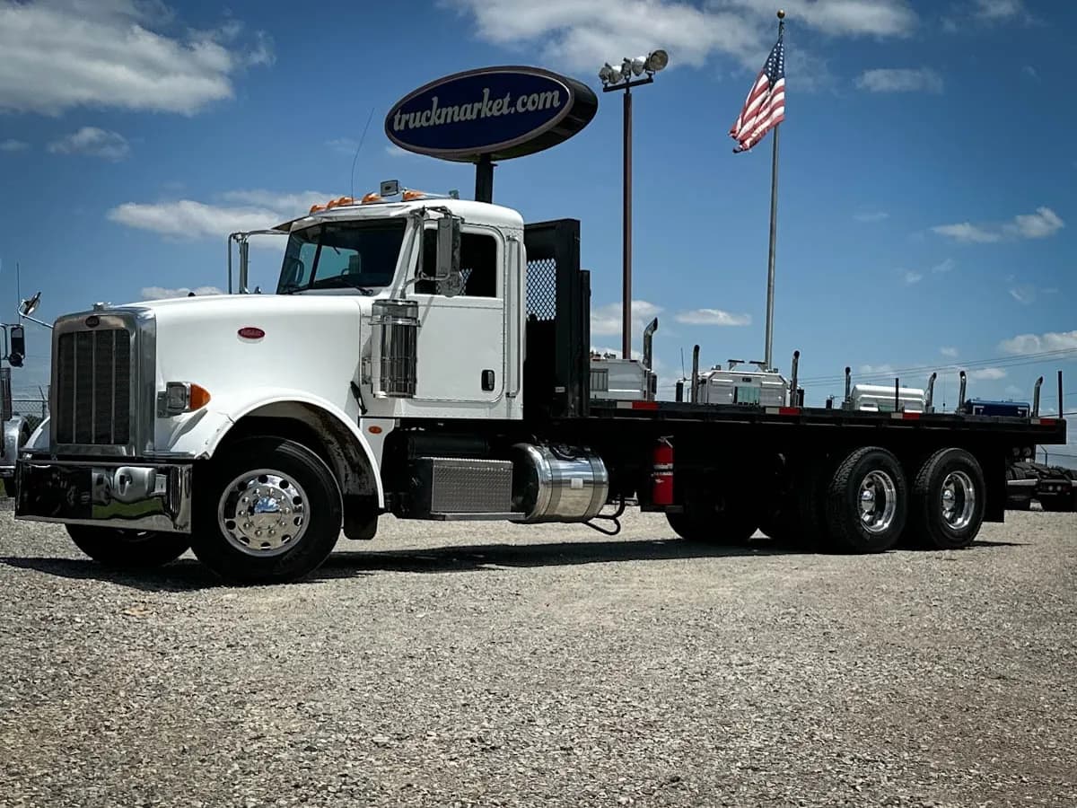 2009 Peterbilt 367 - Flatbed