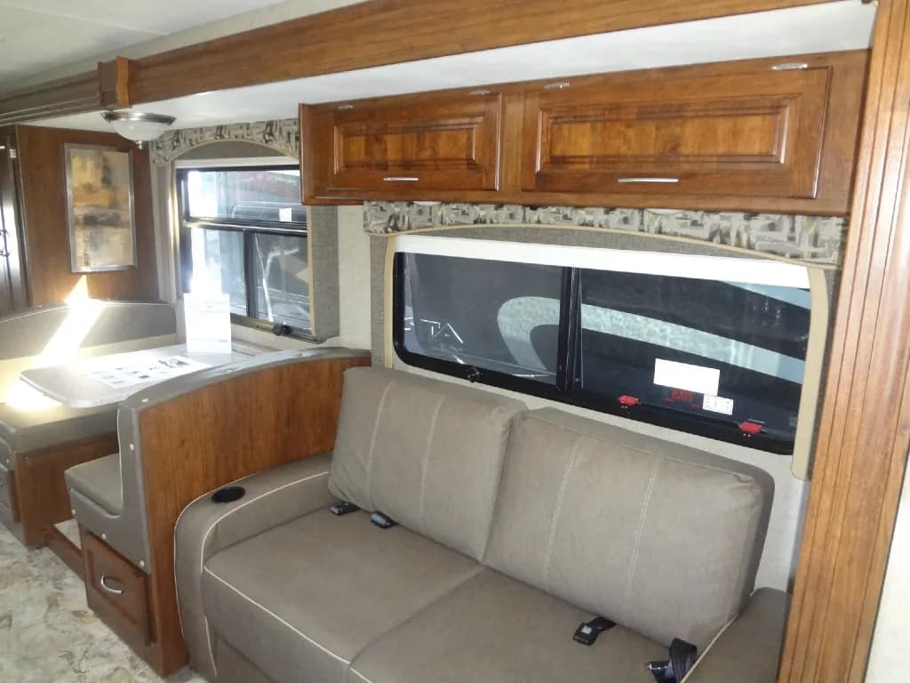 2026 Prime Time RV Avenger 30PO