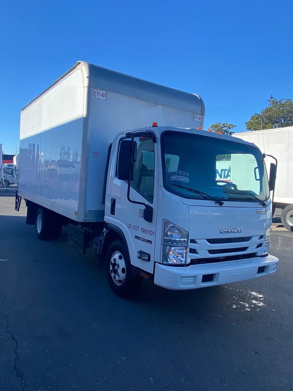 2019 Isuzu NPR-HD 14,500 gvwr