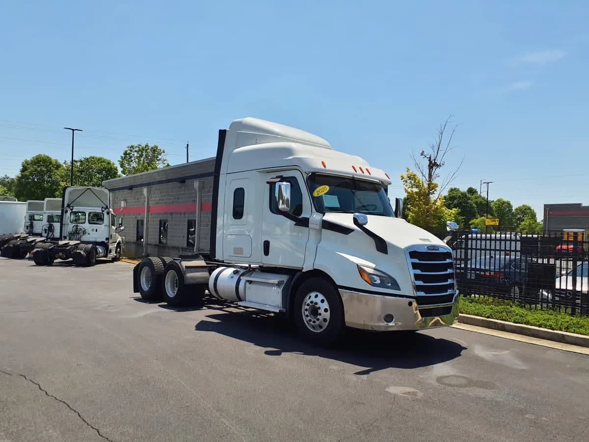 2020 Freightliner NEW - Sleeper