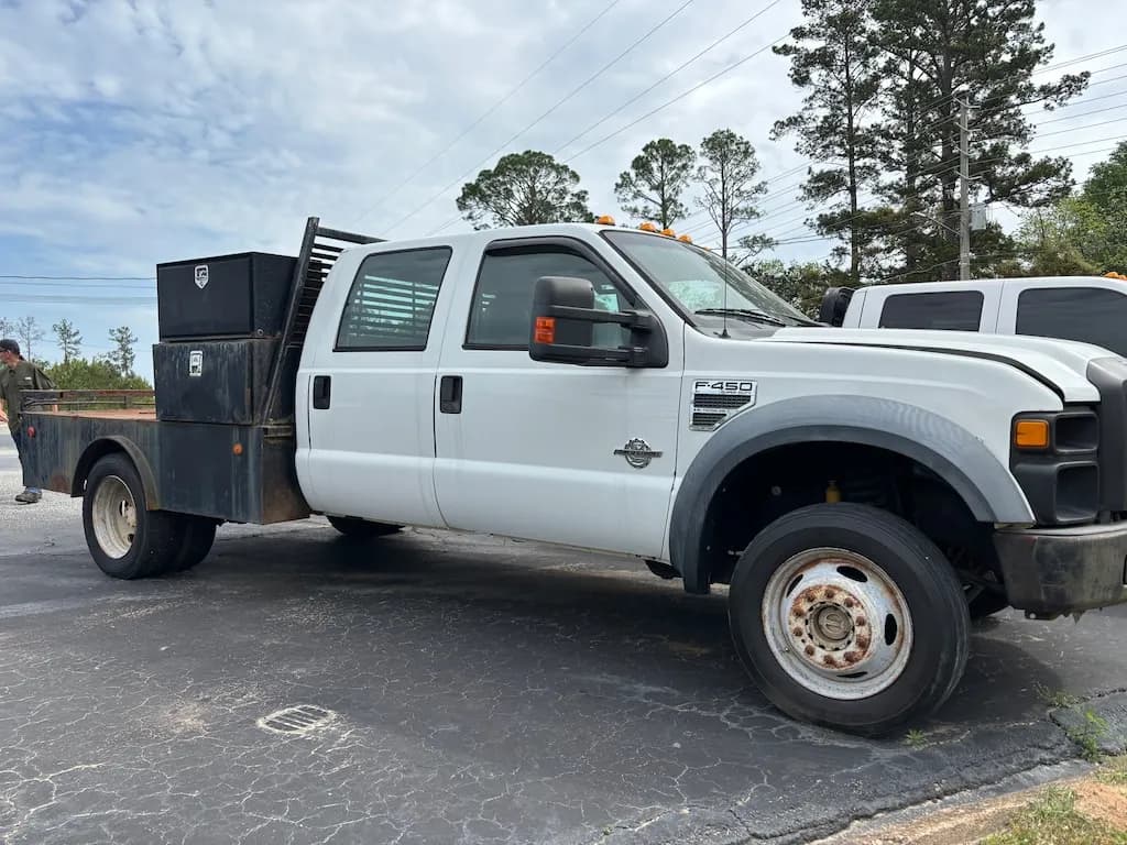2008 Ford F-450 Chassis - Chassis