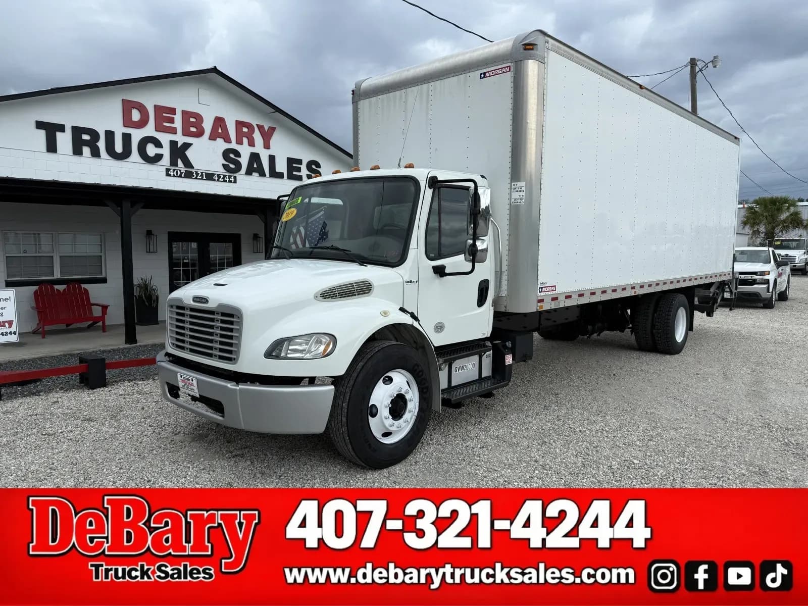 2019 Freightliner M2 106 - Box