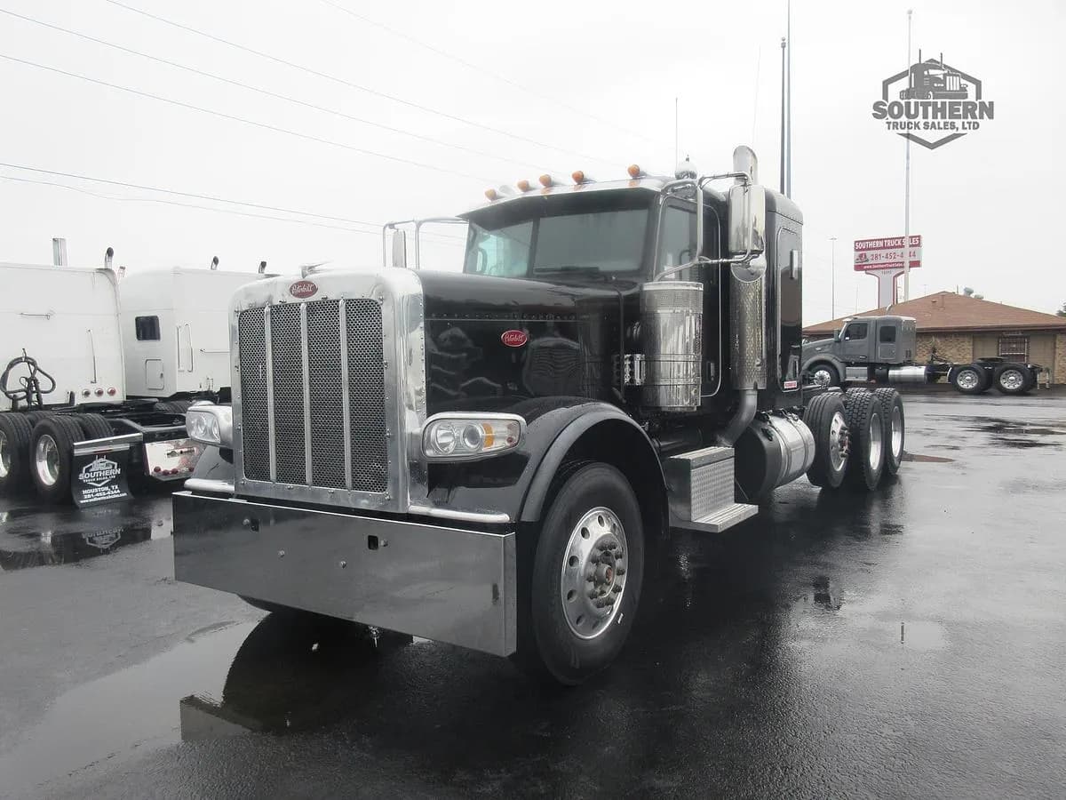 2023 Peterbilt 389 - Sleeper