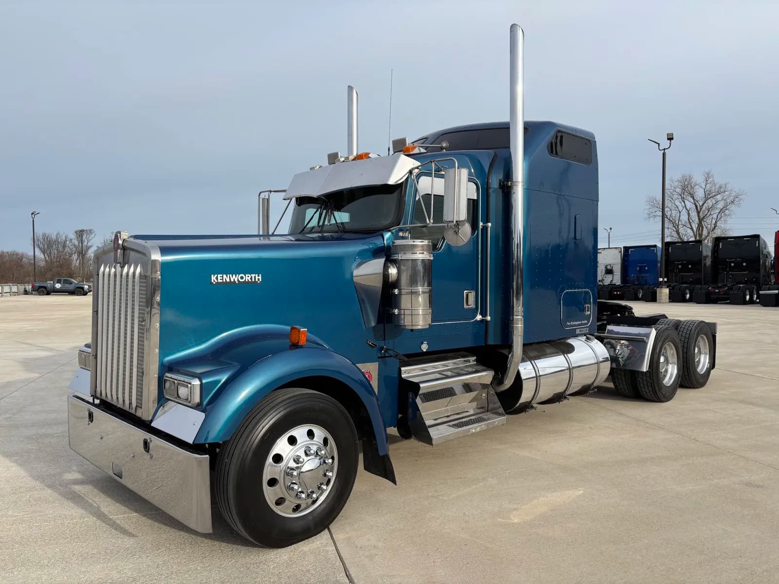 2005 Kenworth W900 - Sleeper