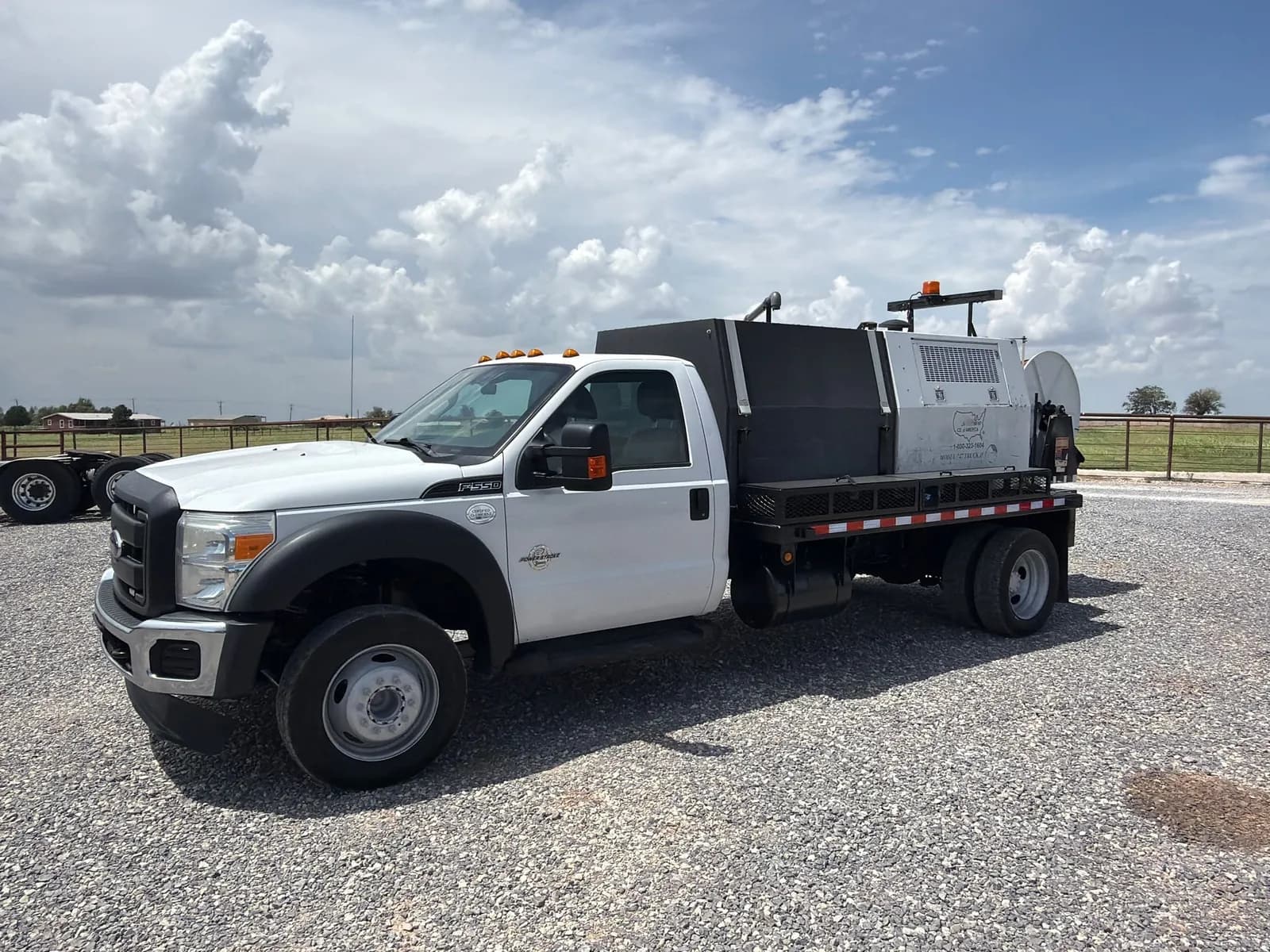 2016 Ford F-550 Chassis - Chassis