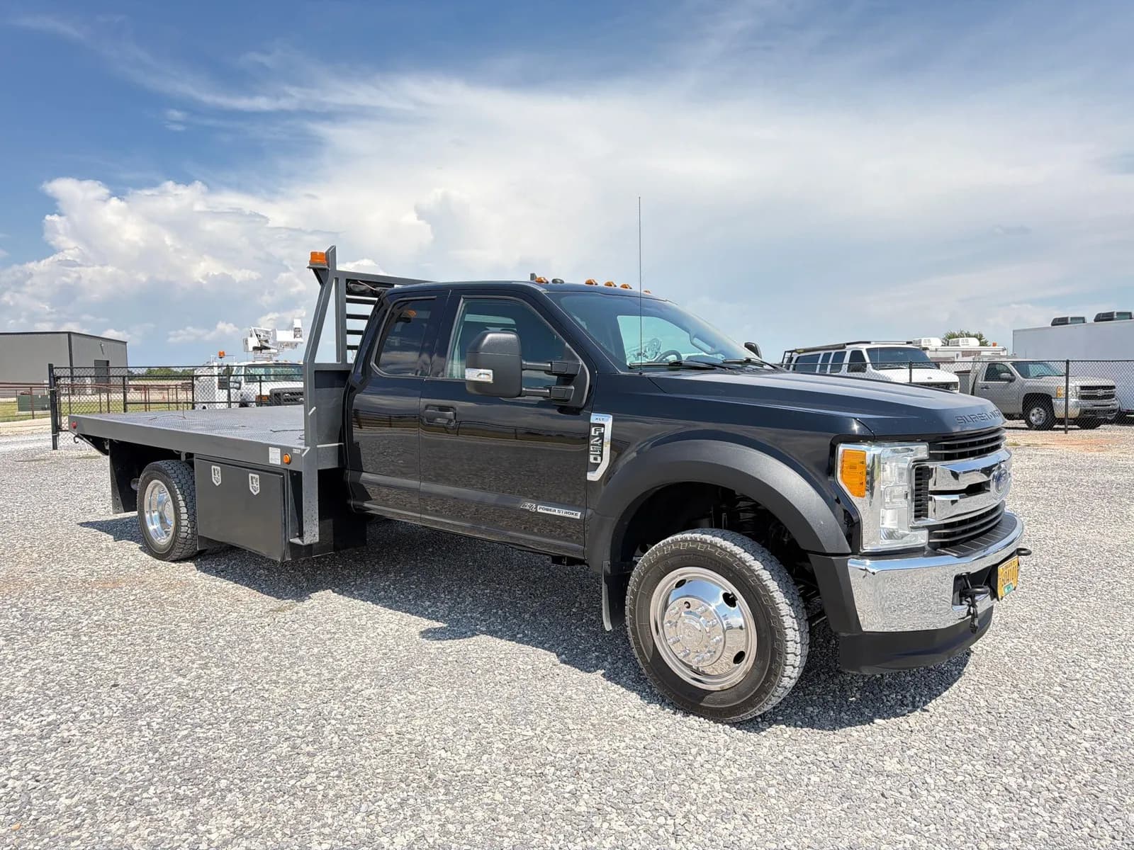 2017 Ford F-450 Chassis - Chassis