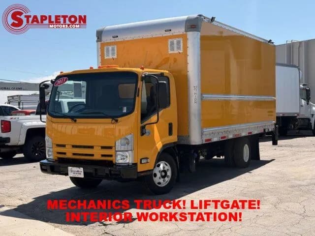 2013 Isuzu NPR - Box