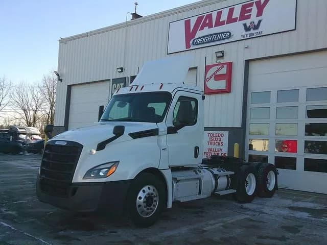 2020 Freightliner PT126DC 2020 - Day Cab