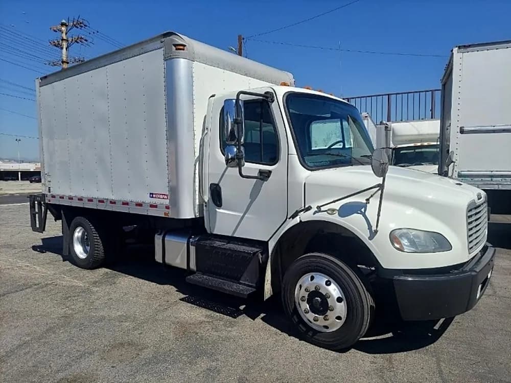 2017 Freightliner M2 106