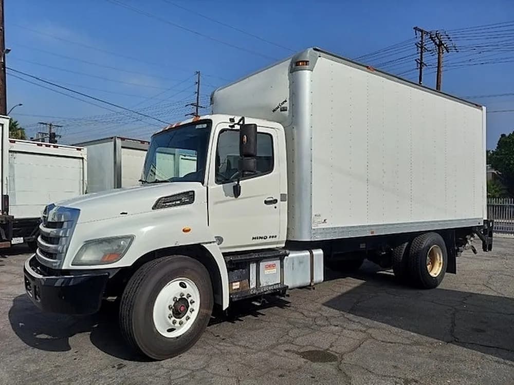 2016 Hino 268