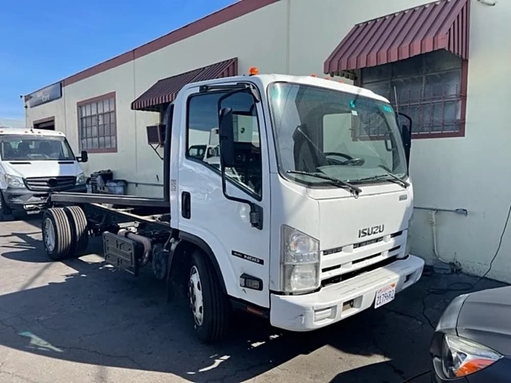 2012 Isuzu NRR