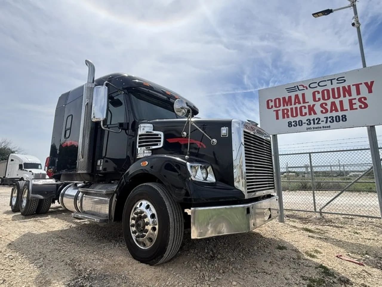 2016 Freightliner 122SD - Sleeper