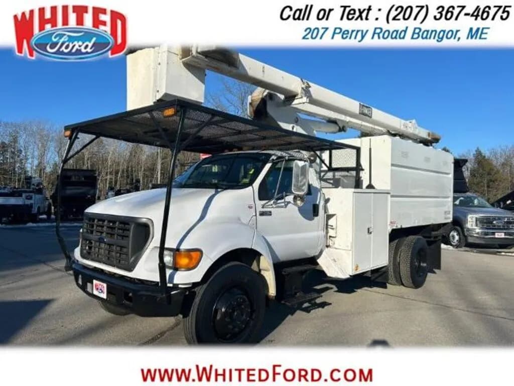 2001 Ford F-750 Chassis Cab - Chassis