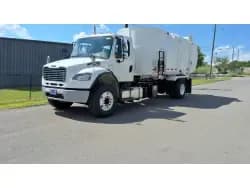 2016 Freightliner Business Class M2