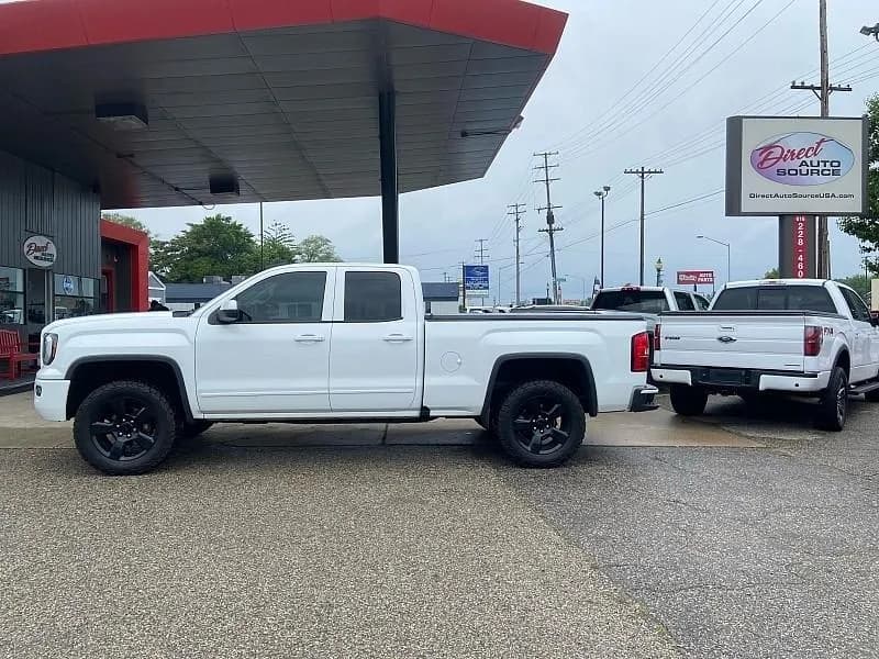 2018 GMC Sierra 1500 Base - Pickup