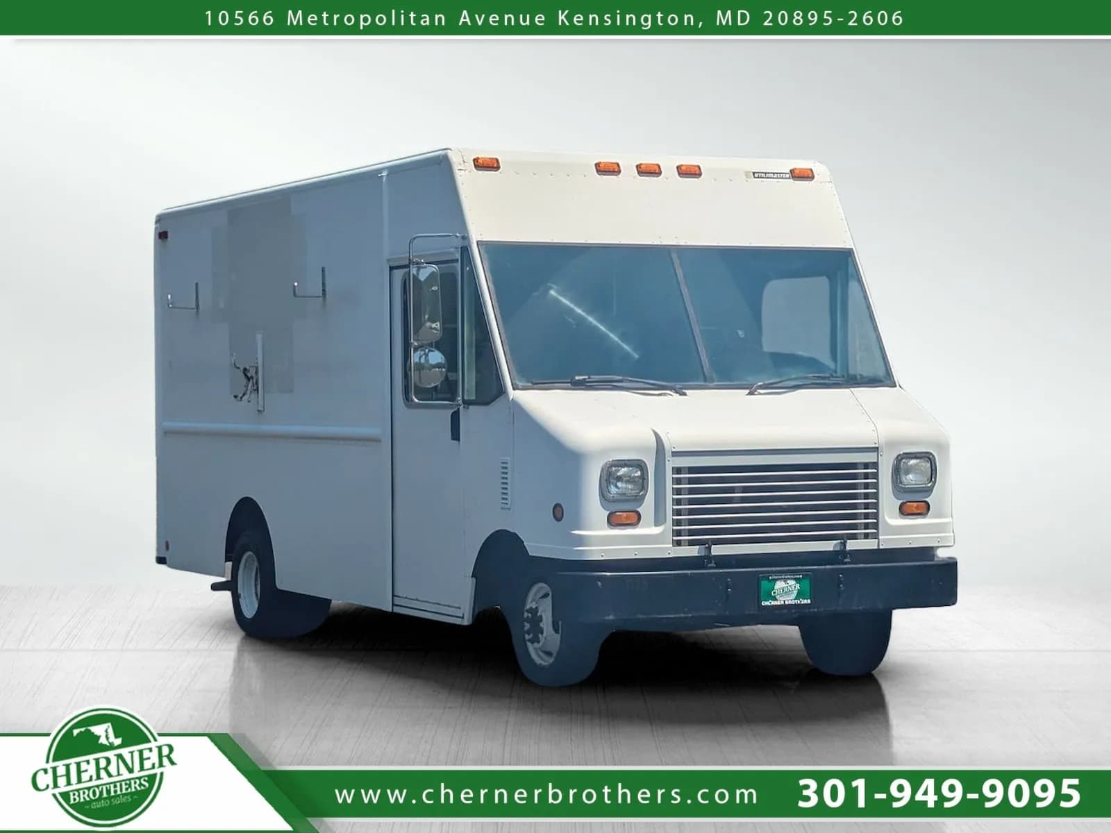 2013 Ford E-350 Stripped