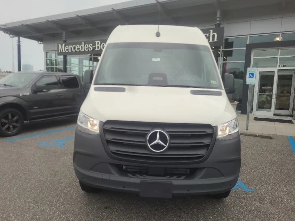 2025 Mercedes-Benz Sprinter 2500 - Vans