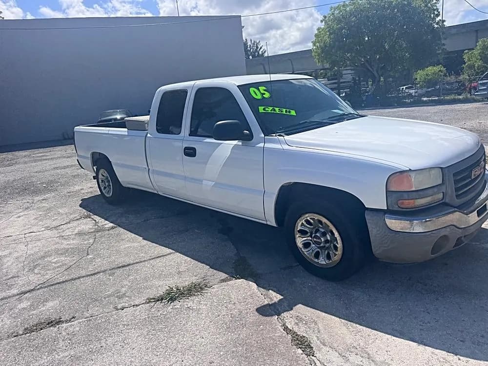 2005 GMC Sierra 1500 - Pickup