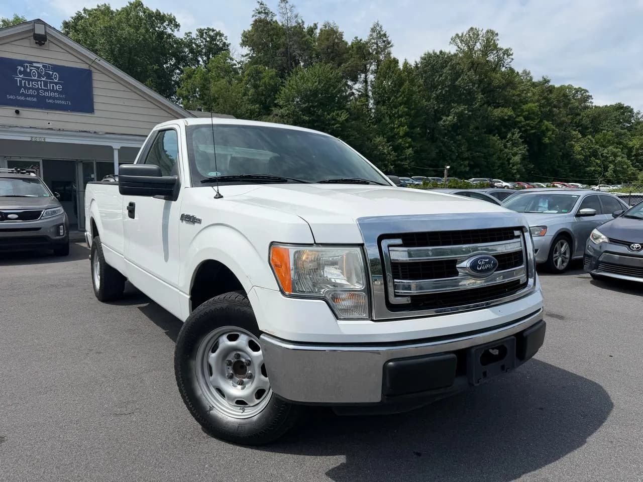 2013 Ford F150 XL - Pickup