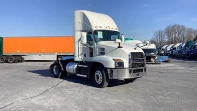 2019 Mack Anthem Single Axle Day Cab Truck - Mack MP7 Automatic - Manager's Special! - Day Cab