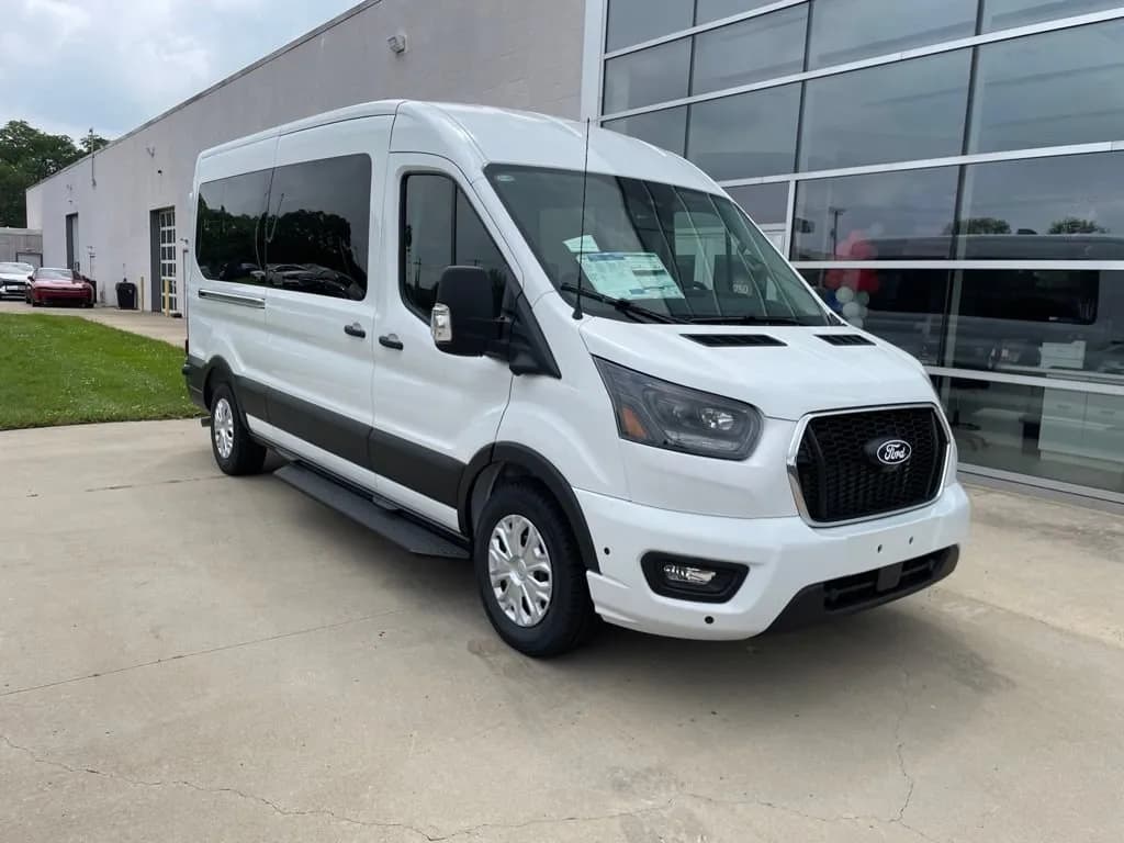 2026 Ford Transit Passenger Wagon - Vans