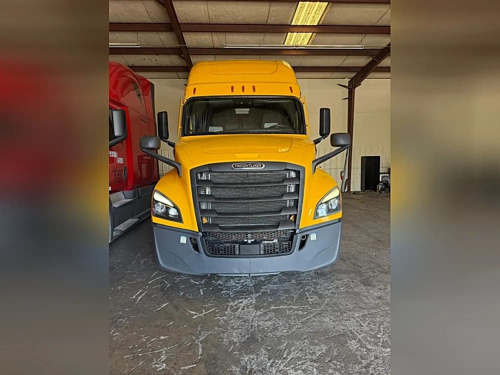 2022 Freightliner Cascadia