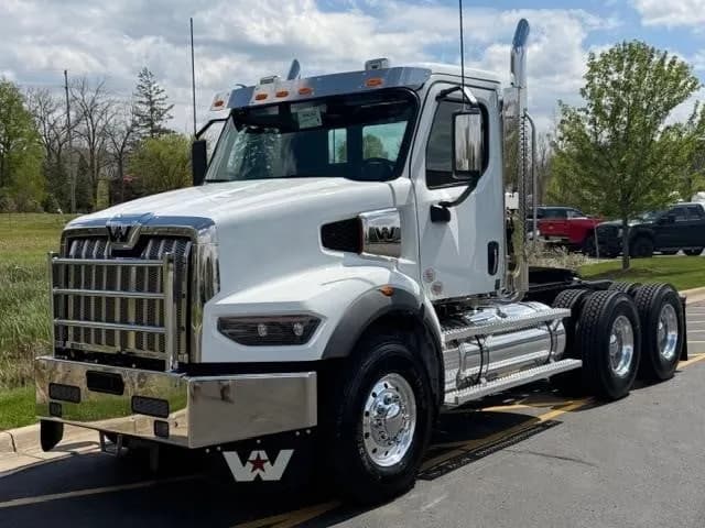 2027 Western Star 49X - Day Cab