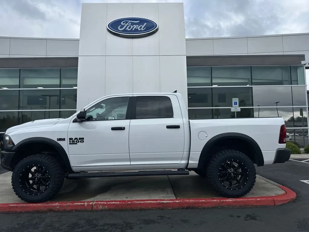 2023 Ram 1500 Classic - Pickup